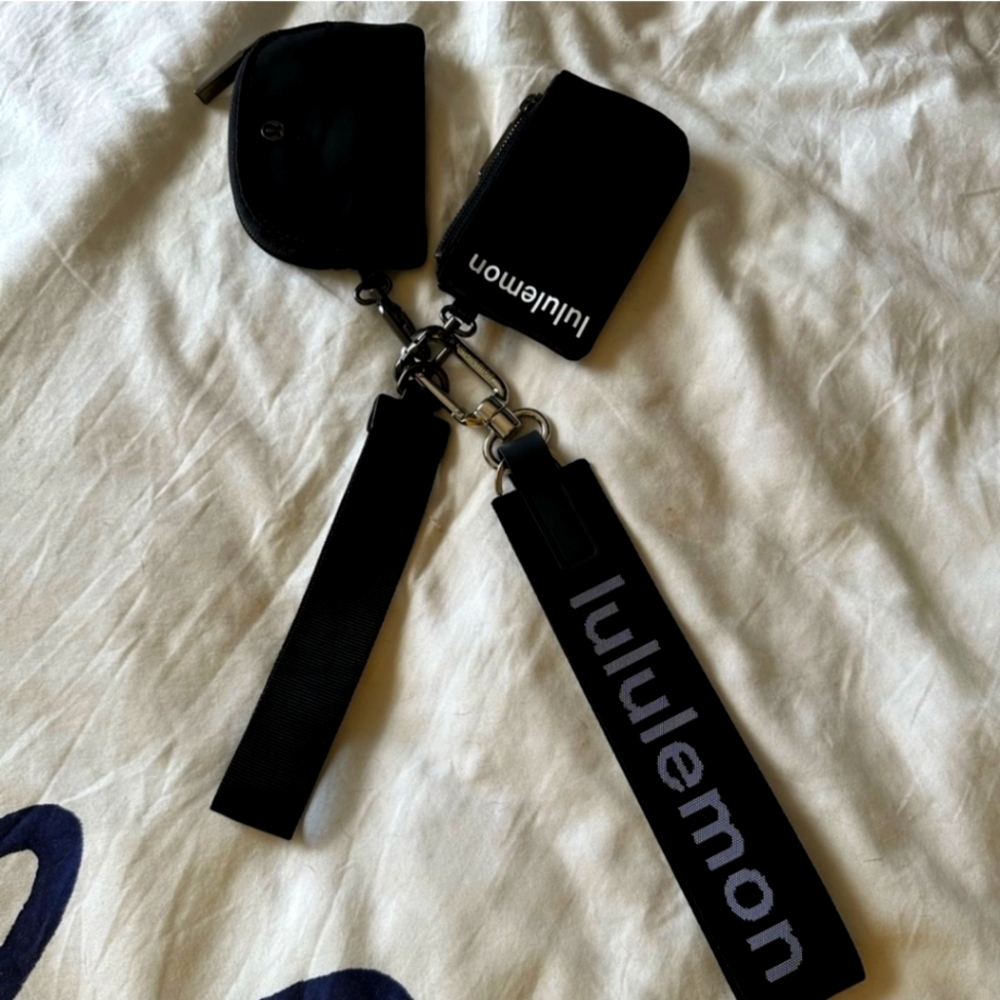 Dual pouch wristlet and never lost key chain